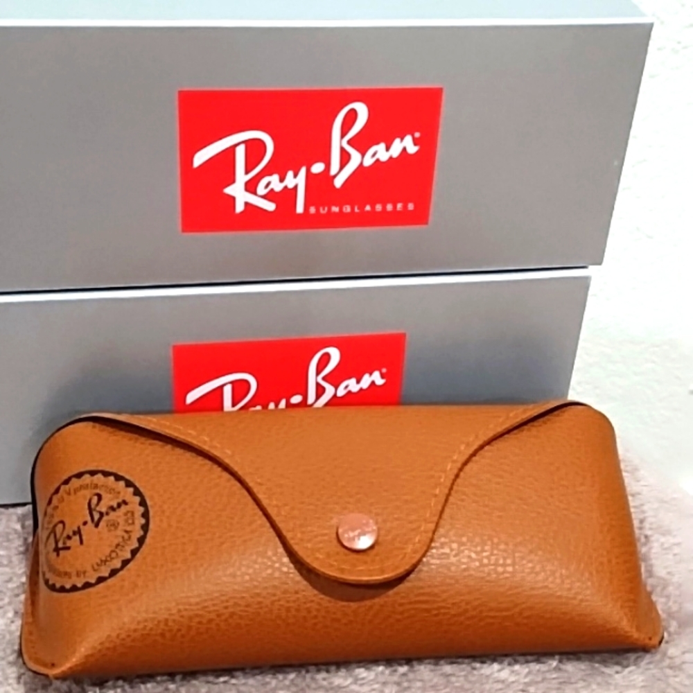 Ray Ban Boyfriend Sunglasses, Black frame, Dark Green Polarized lens